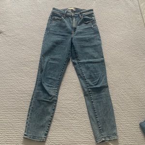 A&F Super Skinny Ankle High Rise - Curve Love